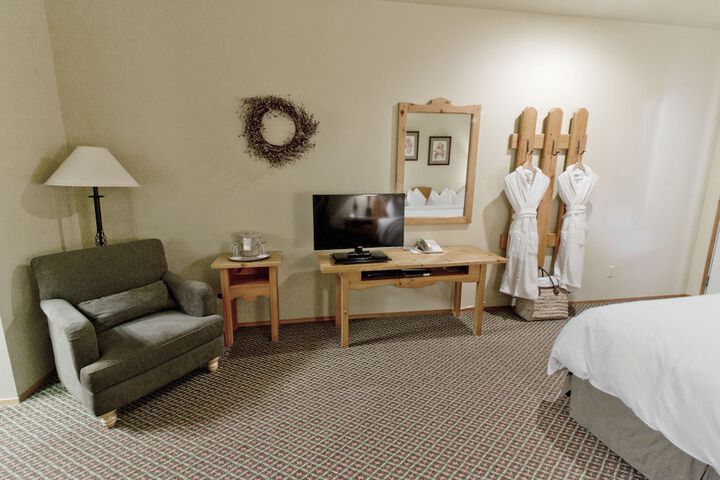 Room 13 of 30
