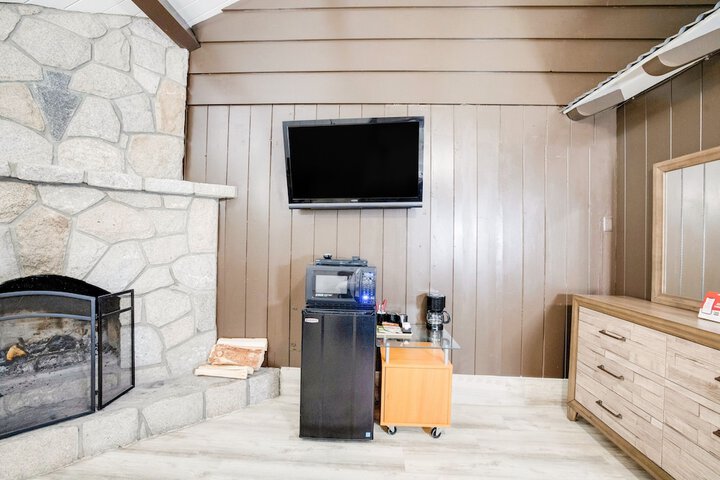 Arrowhead Tree Top Lodge