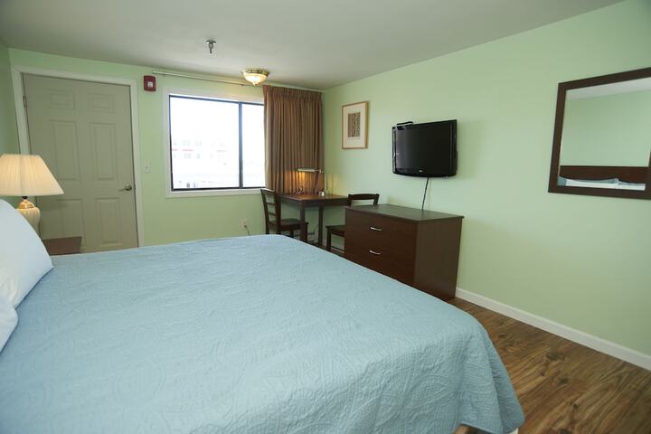 Room 43 of 51