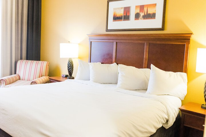 Country Inn & Suites by Radisson Helen, GA