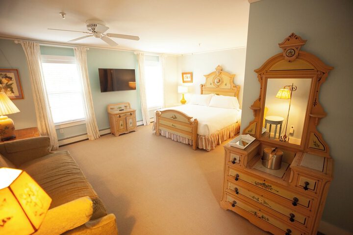 Room 21 of 40