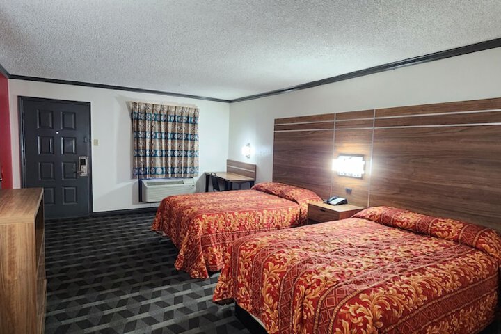 Room 9 of 21