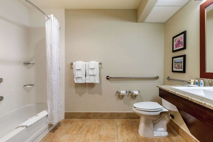 Room 21 of 52