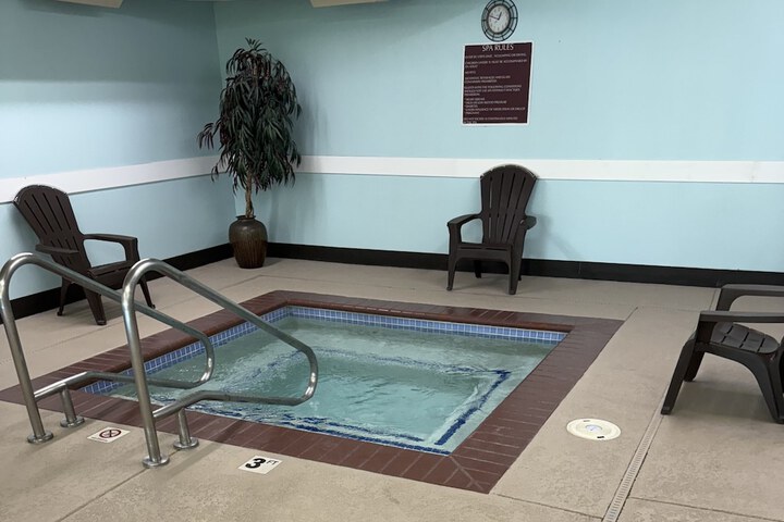 Evergreen Inn and Suites