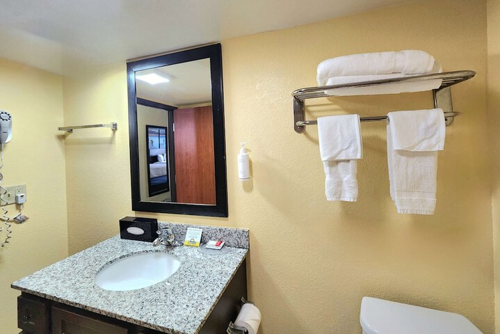 Room 19 of 42