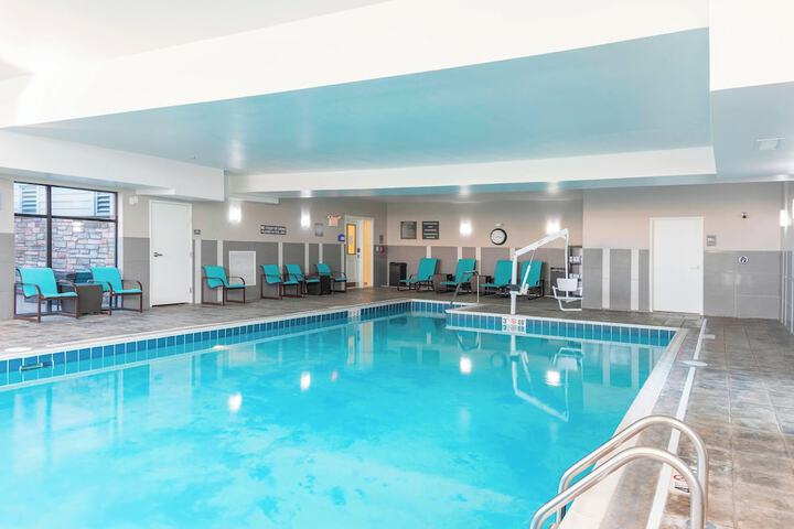 Residence Inn Akron South / Green