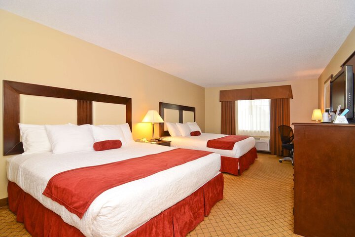 Room 4 of 14