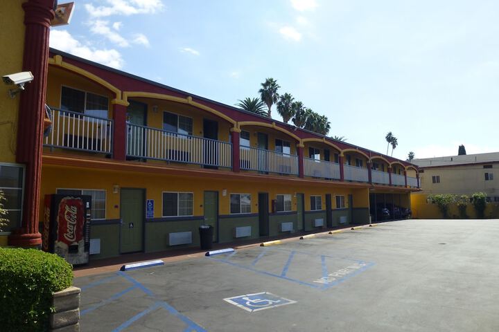 Hotel 5 of 37