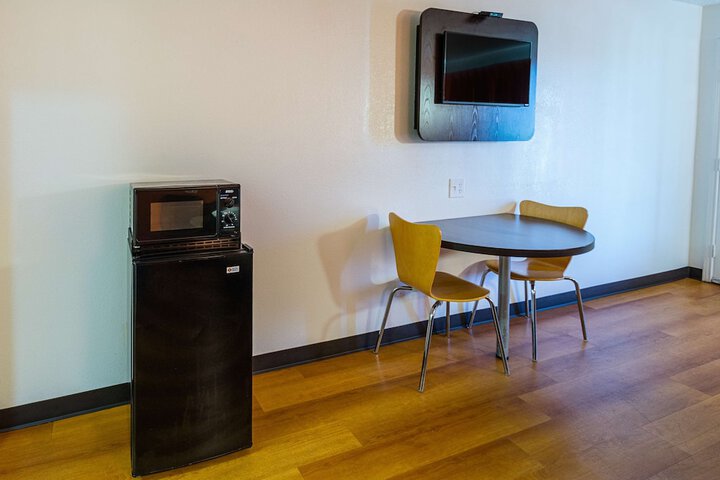 Motel 6 Waxahachie TX