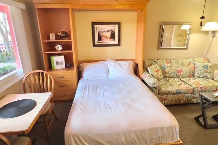 Coral Shores Resort