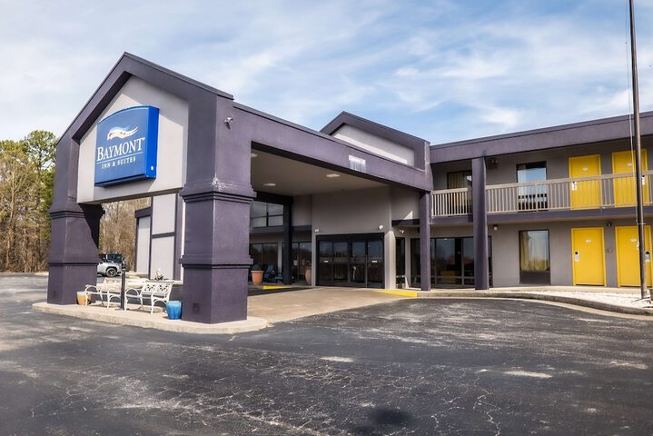 Hotel 1 of 85