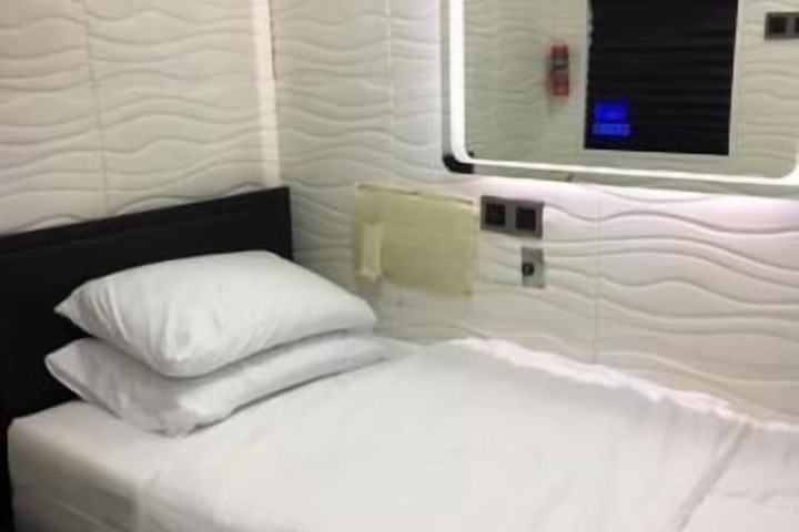 Room 19 of 20
