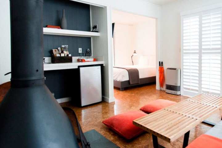 Room 30 of 54