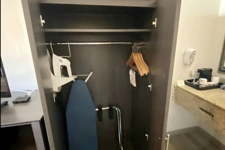 Room 2 of 15