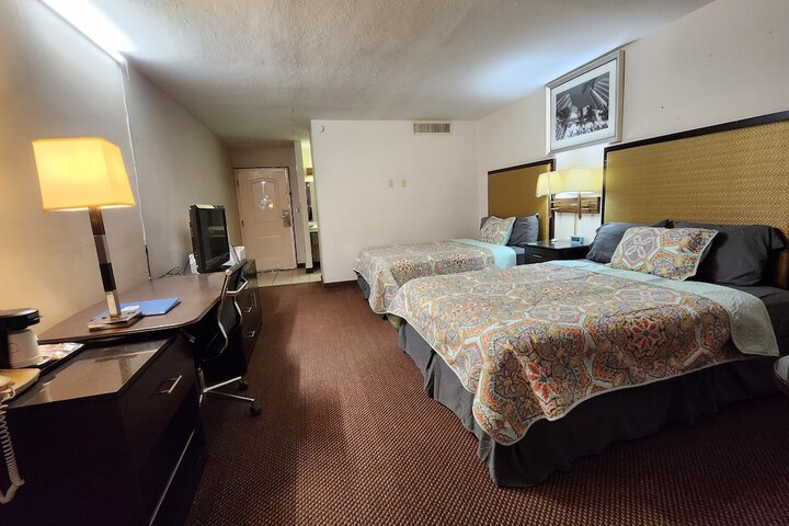 Room 34 of 69