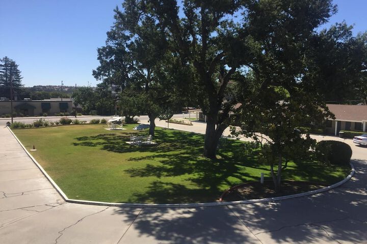 Property Grounds 29 of 33