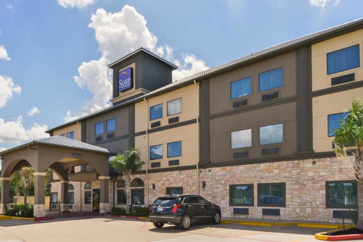 Hotel 3 of 29