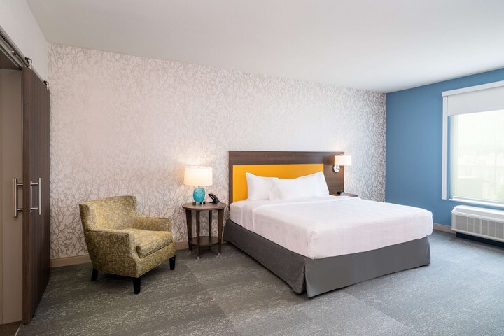Room 21 of 48