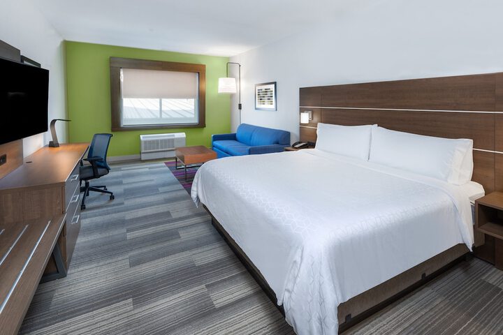 Room 14 of 26
