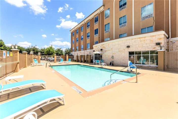 Pool 6 of 34