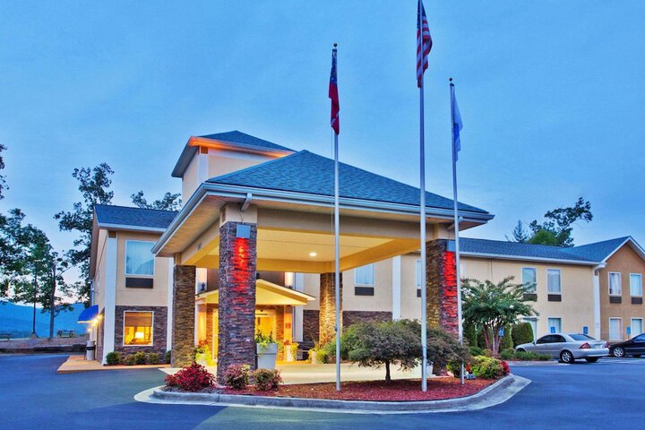 Hotel 2 of 18