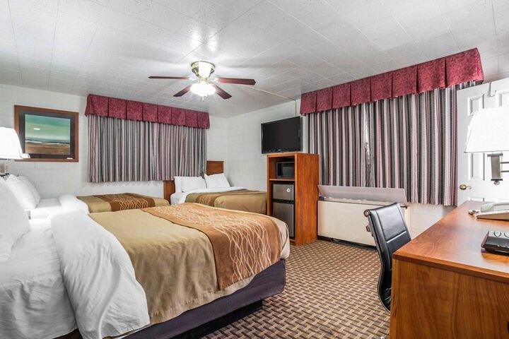 Room 13 of 25