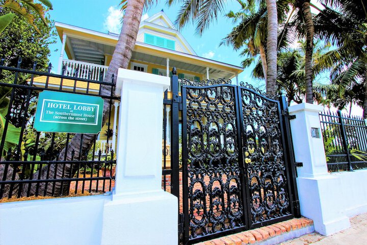 Southernmost House - Adult Exclusive