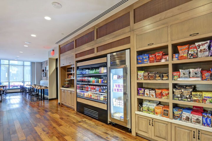 The Cincinnatian Hotel Curio Collection by Hilton