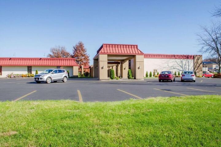 Quality Inn and Suites Burnham