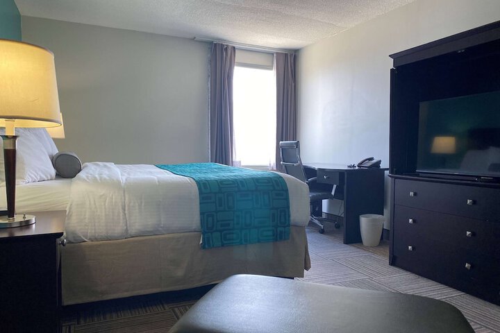 Room 30 of 95