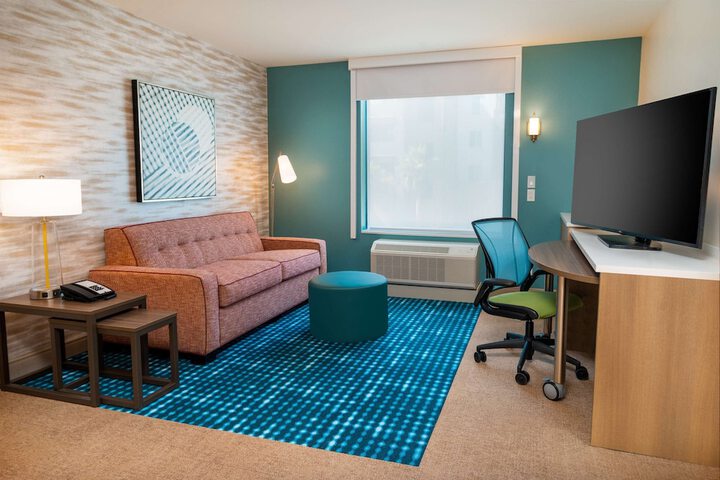 Room 28 of 45
