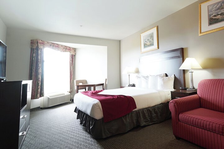 BayVue Hotel Resort and Suites