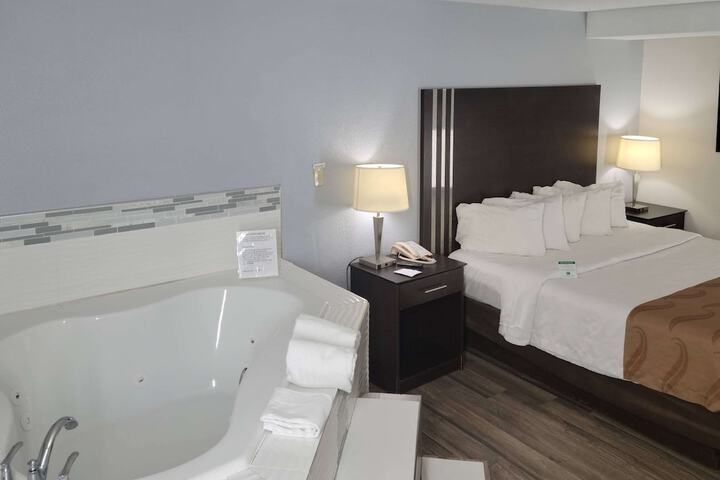 Room 21 of 26