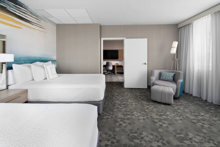 Courtyard by Marriott Edmonton Downtown