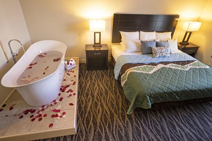 Country Cascades Waterpark Resort
