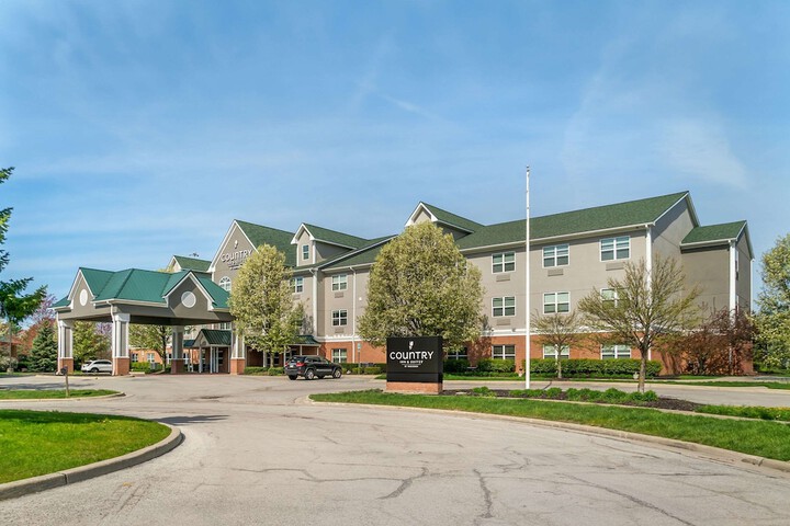 Country Inn & Suites by Radisson Rossford - Toledo South