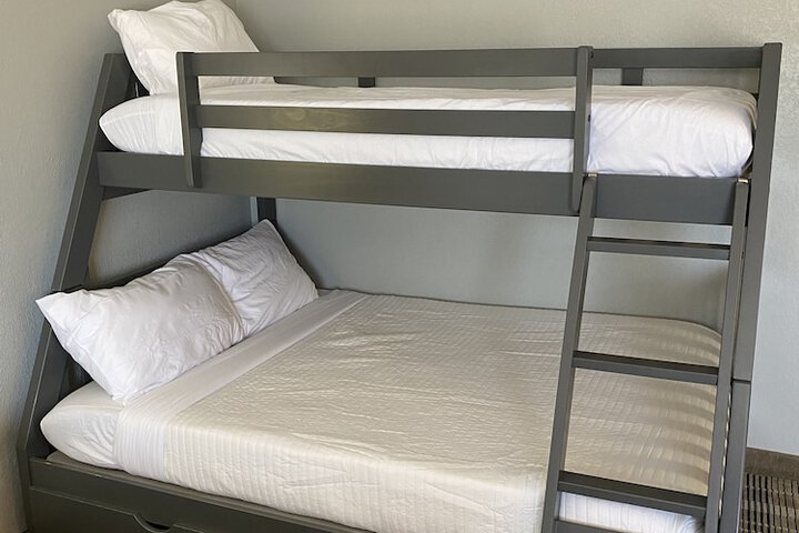 Room 62 of 81