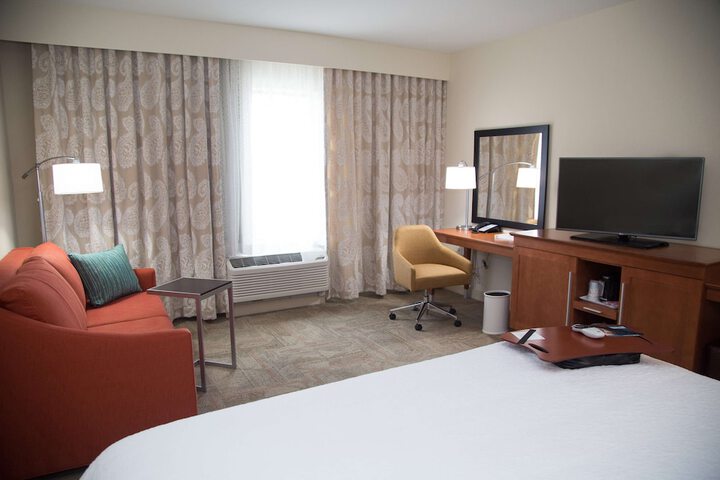 Room 35 of 49