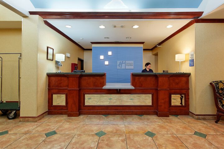 Hotel 3 of 65
