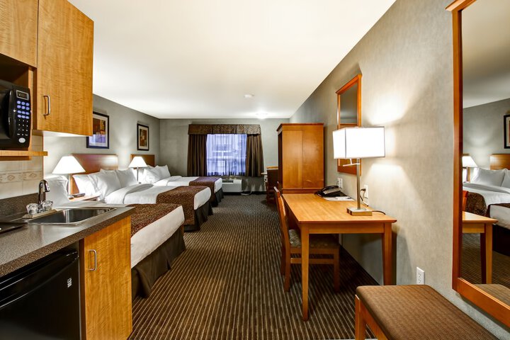 Room 18 of 27