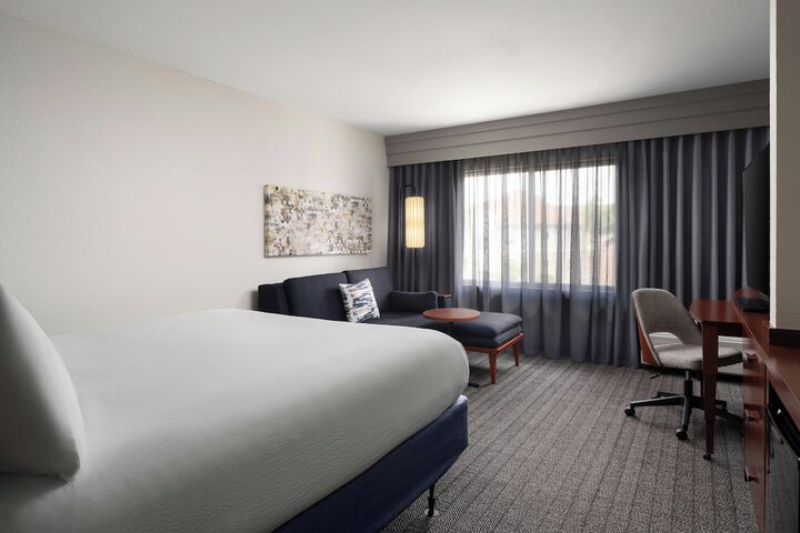 Courtyard by Marriott Fort Myers I-75 / Gulf Coast Town Center