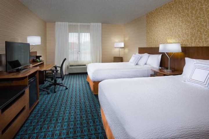 Fairfield Inn & Suites by Marriott Marshall