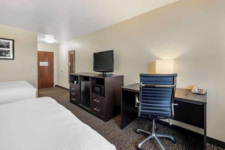 Room 19 of 32