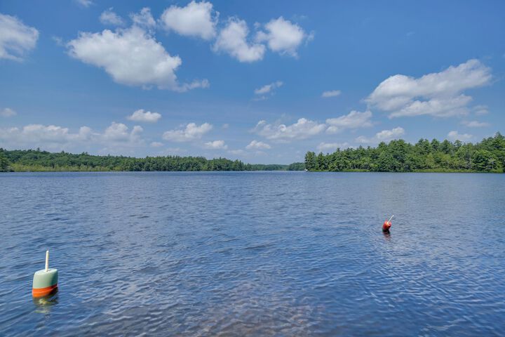 Maine Cottage w / Dock & Kayaks Near Augusta!