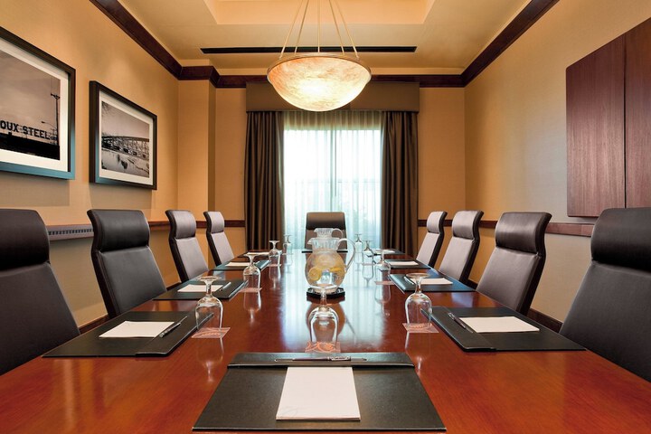 Sheraton Sioux Falls Hotel & Convention Center