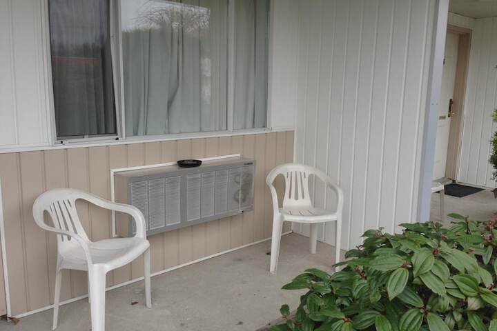 Rainbow Motor Inn