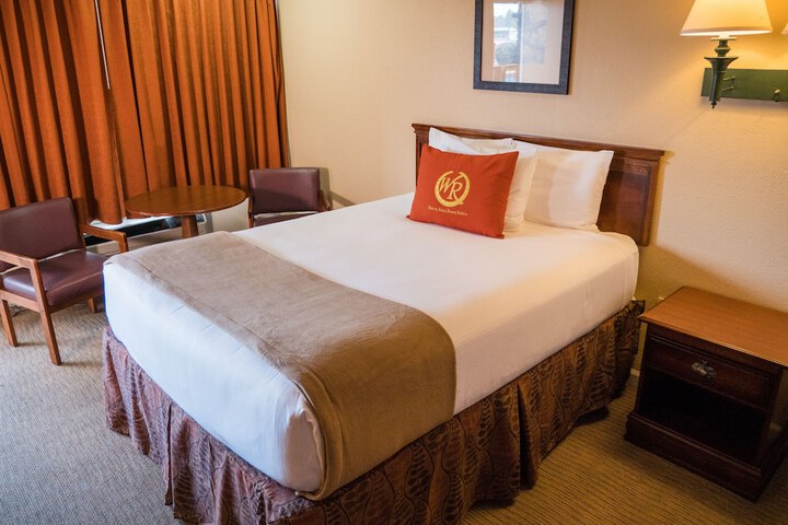Room 10 of 44