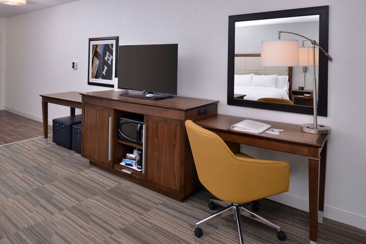 Room 50 of 64