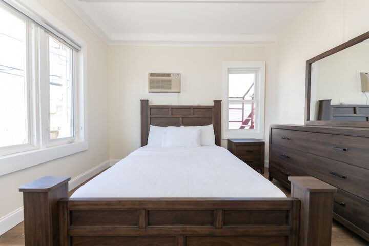Room 30 of 70