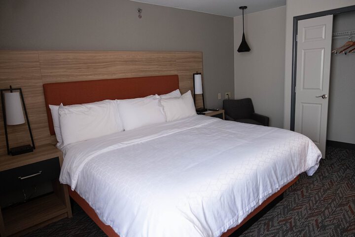 Room 37 of 43